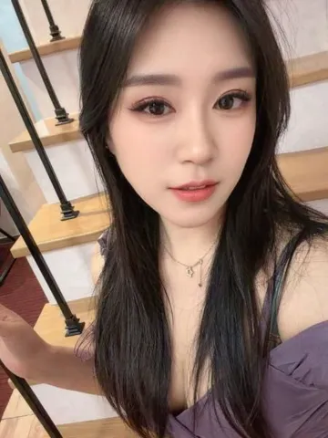 雨花舌吻大胸妹 照片4