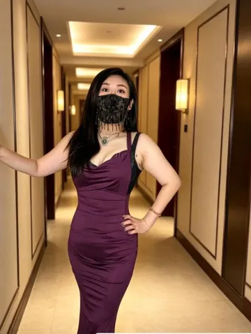 高挑情趣骚妇 照片3