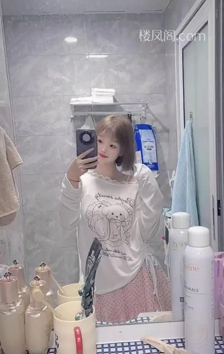 骚货小爱老师 照片4