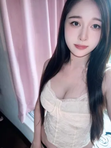 性感巨乳大眼嫩妹