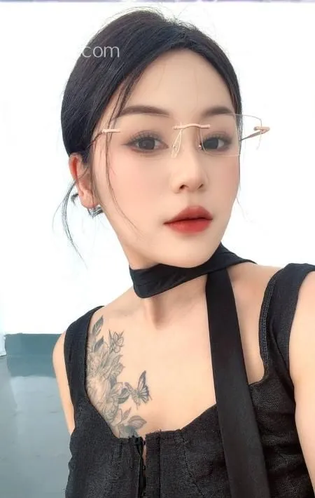 风骚柔情少妇可三通 照片4