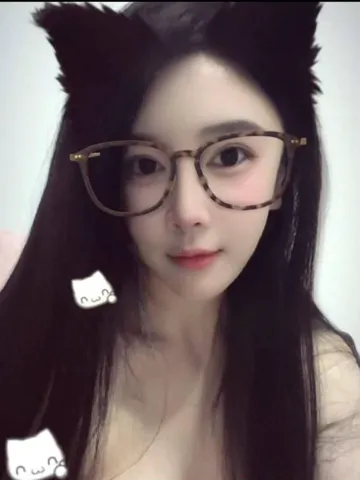 闵行性感爆乳樱桃 照片4
