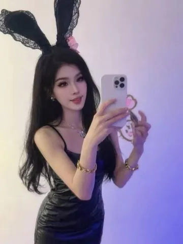 南开维吾尔族古丽娜扎