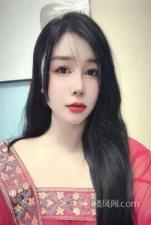 丰满性感火辣闷骚 照片2