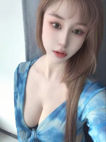 西安大胸制服诱惑冉冉 照片4