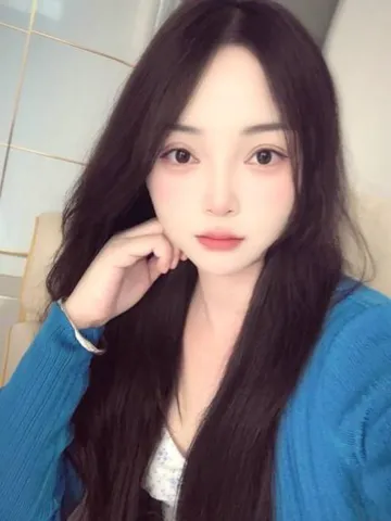 大胸零零后纯情妹 照片4