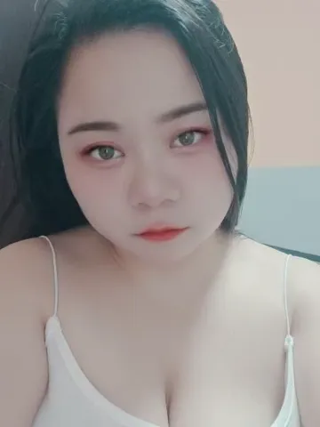 胸大粉嫩颜值小姐姐