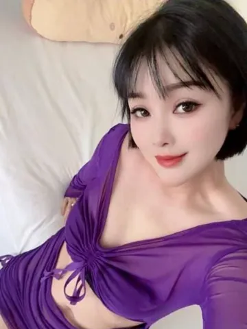 朝阳颜值巨乳梨子老师 照片3