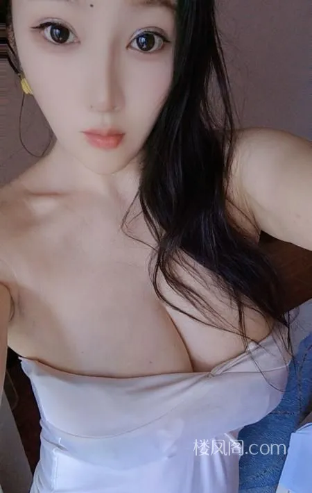 南昌巨乳骚妇 照片2