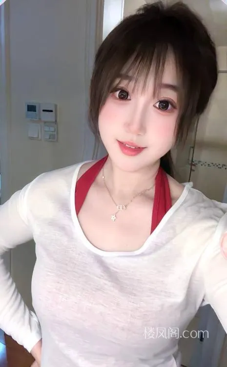 白嫩性感美女凡凡