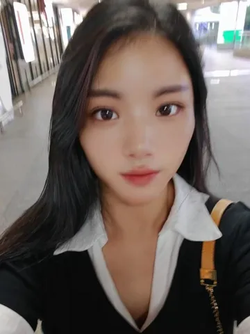 100斤瘦小少妇