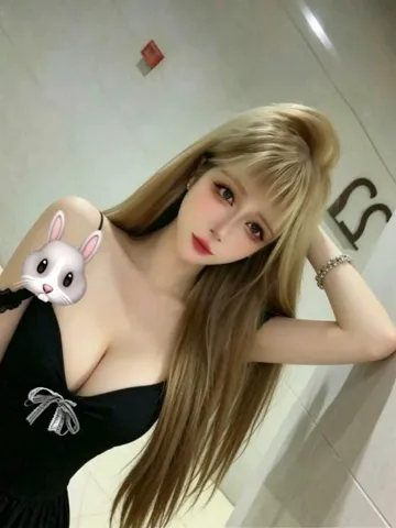 欧美范美乳卡戴珊 照片3