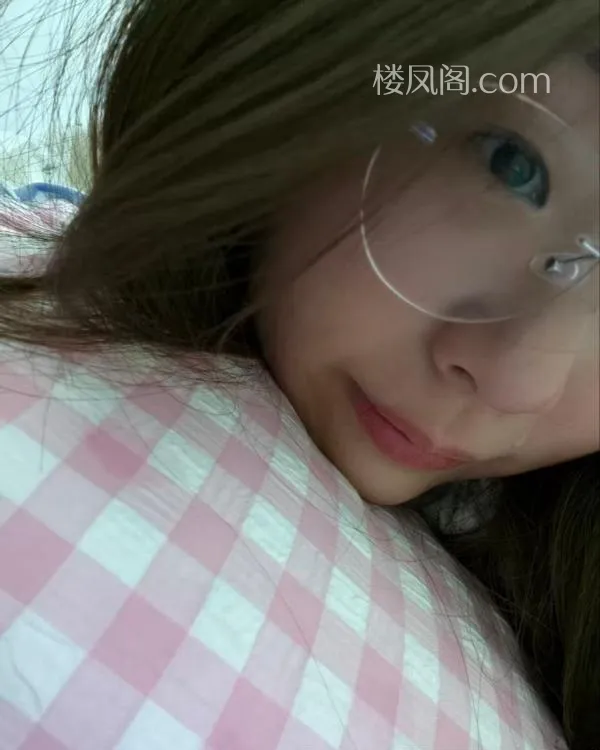 出击丰满学生妹
