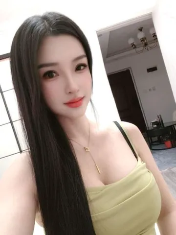 肤白美胸御姐婷儿
