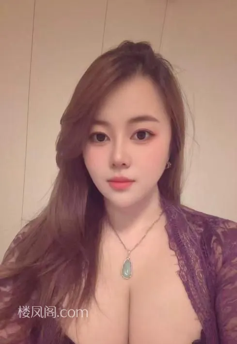 巨乳波霸大奶妹 照片4