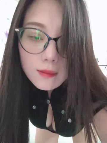 骚妇渣女姐姐 照片2