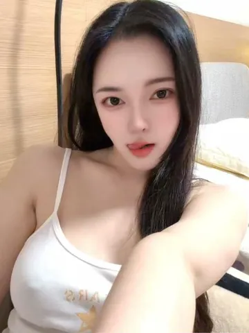 性感丰满大胸黎老师 照片2