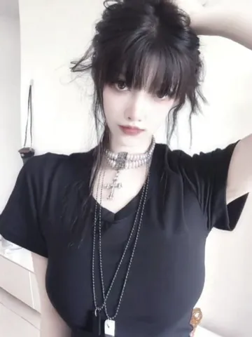 暗黑系嫩妹小怪