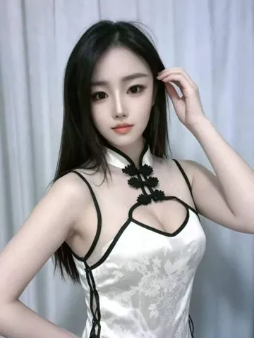 性感鹅蛋脸床上很骚 照片3
