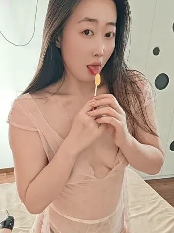 清纯美少妇小白