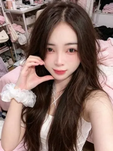 大胸零零后纯情妹
