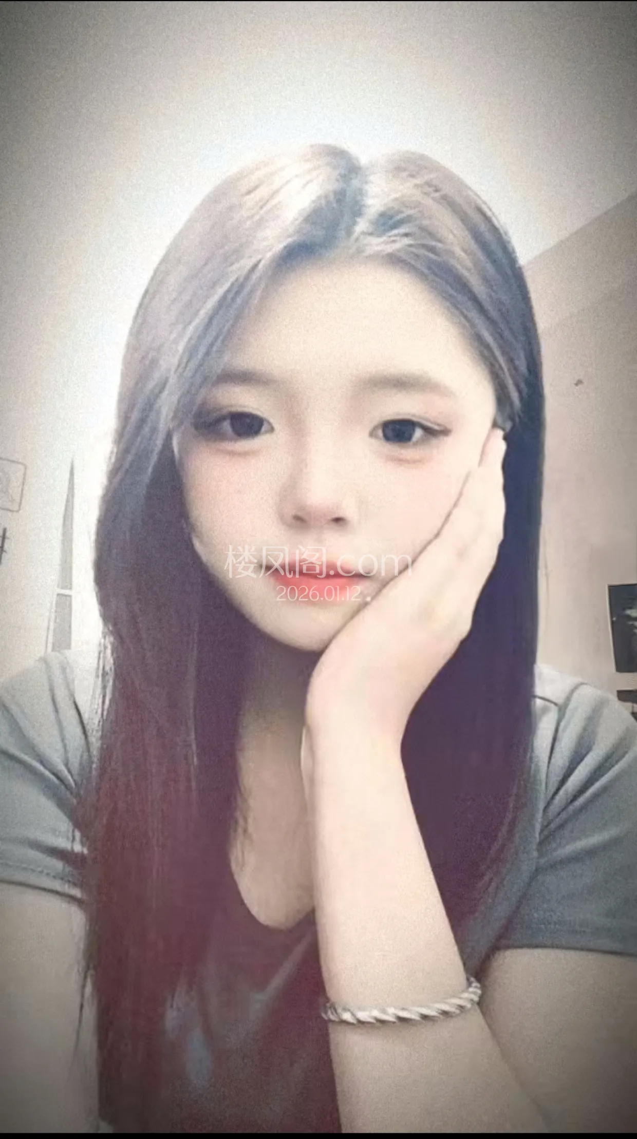 捡宝刚满18岁上门小妹妹 照片2