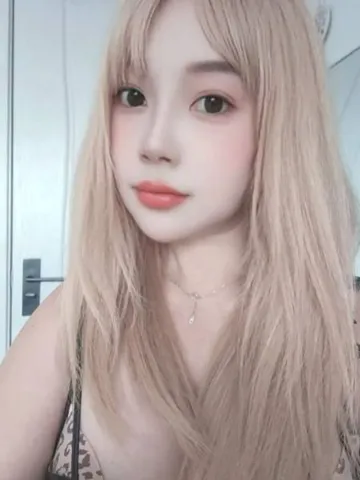 甜美多汁风骚大胸妹 照片2