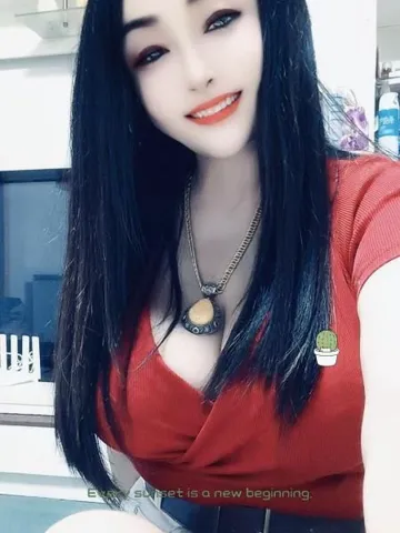 塘沽性感妩媚大胸 照片2