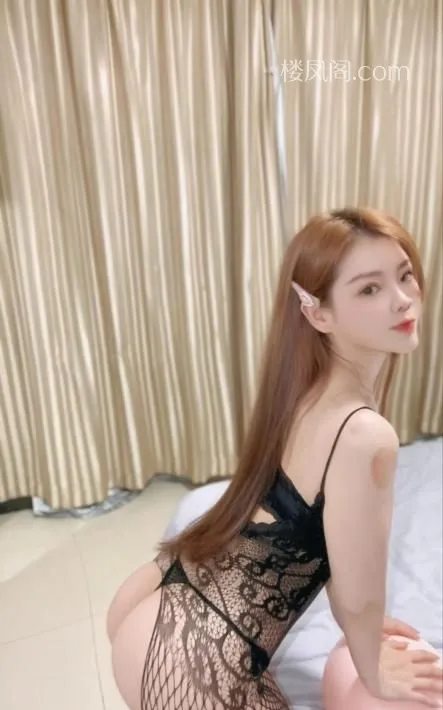 拱墅肥臀肉弹小骚娃 照片3