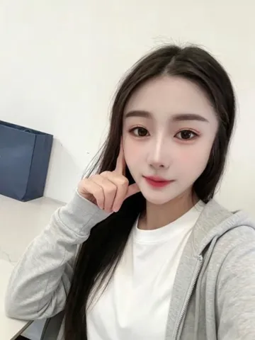 娇小型少妇美美老师 照片2