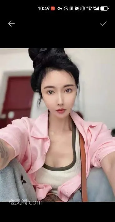 骚女大长腿小姐姐 照片2