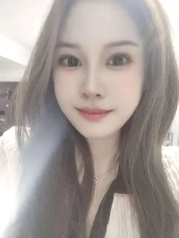 上海七宝大屁股少妇 照片3
