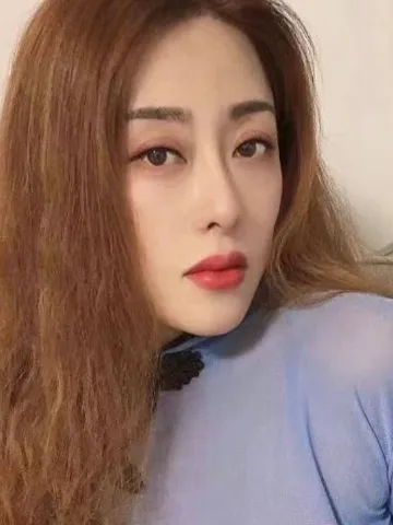 湖里妩媚性感气质御姐 照片4