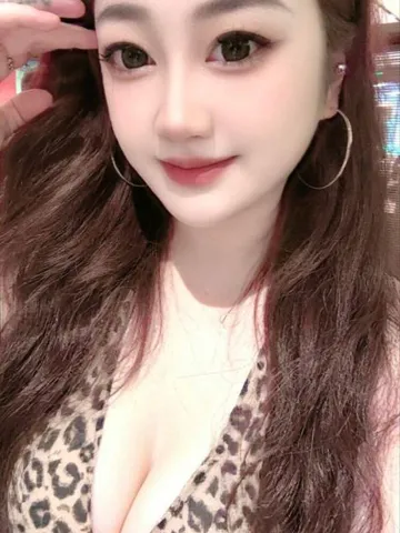 集美大胸欲女杉杉