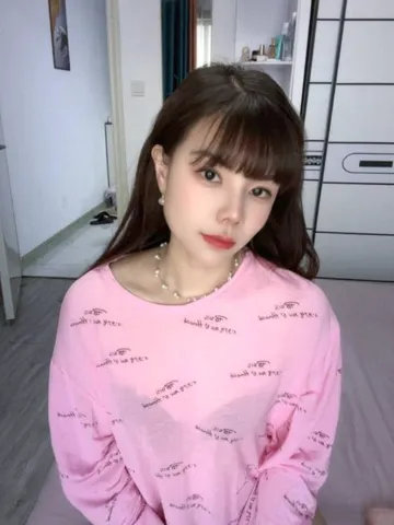 大奶姐姐小叮当 照片2
