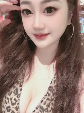 思明大胸E奶杉杉老师 照片3