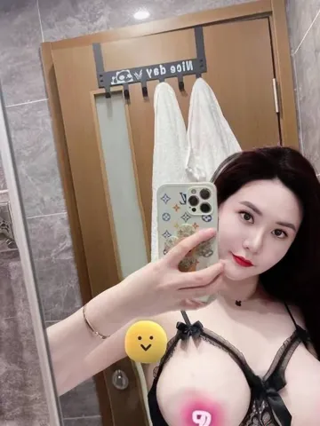 天河巨乳大屁股BBW 照片4