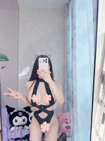 雨花玩角色扮演的苍苍 照片3