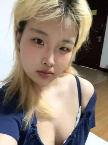 新人妹妹小穴紧水多
