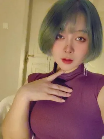 呼市风骚大奶骚妇 照片3