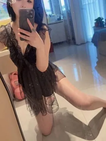 朝阳颜值巨乳梨子老师