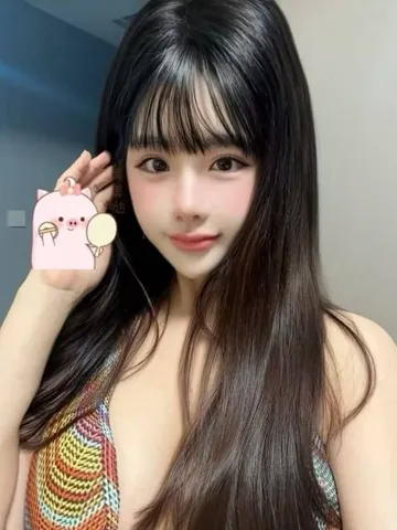 大胸软妹丝丝 照片4