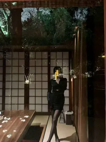 性感丰满少妇狐媚娘 照片3