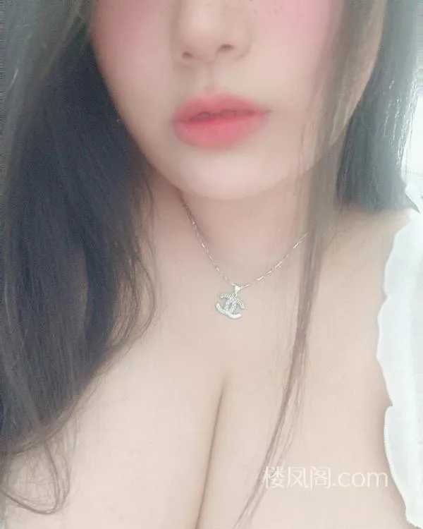 G杯爆乳小姐姐 照片2
