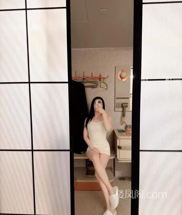 一字马瑜伽骚妹 照片2