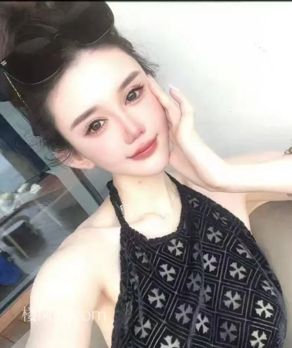高新区性感御姐南汐 照片3