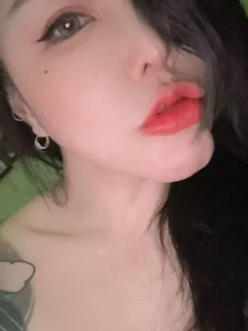 栖霞巨乳肥臀 照片4