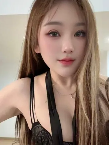 大奶易高潮小甜甜 照片4