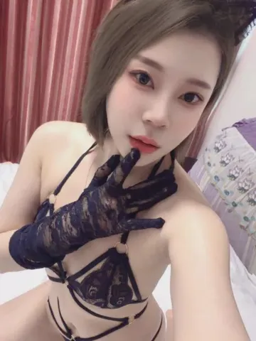 尤物粉嫩妹子